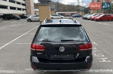 Универсал Volkswagen Golf 2019 в 