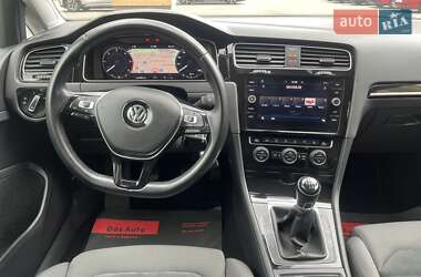 Универсал Volkswagen Golf 2019 в 