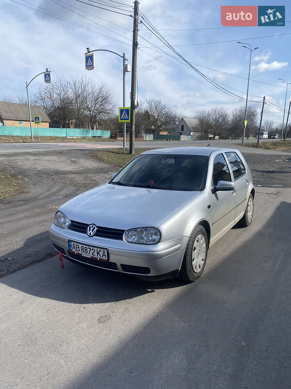 Volkswagen Golf 2001