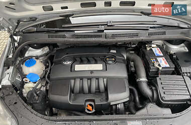 Хетчбек Volkswagen Golf 2007 в 