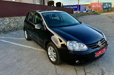 Хэтчбек Volkswagen Golf 2007 в 
