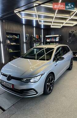 Универсал Volkswagen Golf 2022 в 