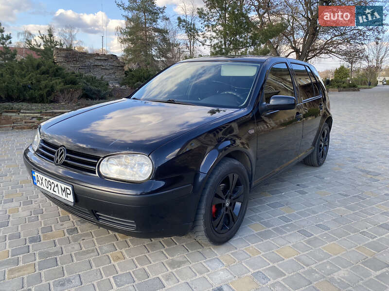 Хэтчбек Volkswagen Golf 1998 в Харькове