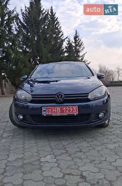 Хетчбек Volkswagen Golf 2010 в 