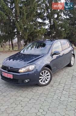 Хетчбек Volkswagen Golf 2010 в 