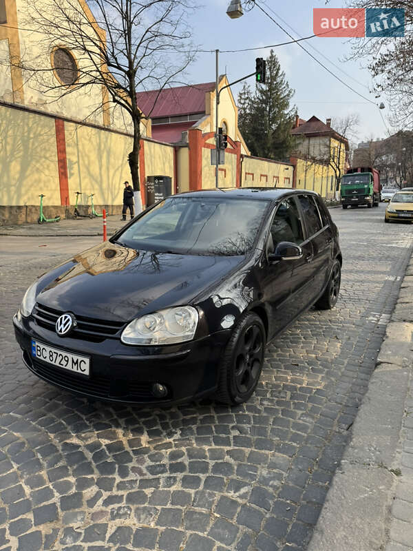 Хетчбек Volkswagen Golf 2007 в 