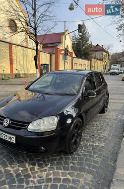 Хетчбек Volkswagen Golf 2007 в 