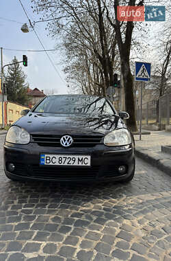 Хетчбек Volkswagen Golf 2007 в 