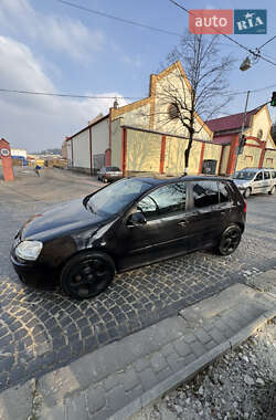 Хетчбек Volkswagen Golf 2007 в 
