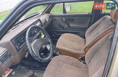 Хэтчбек Volkswagen Golf 1986 в 