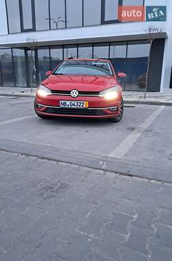 Универсал Volkswagen Golf 2019 в 