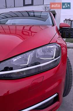 Универсал Volkswagen Golf 2019 в 