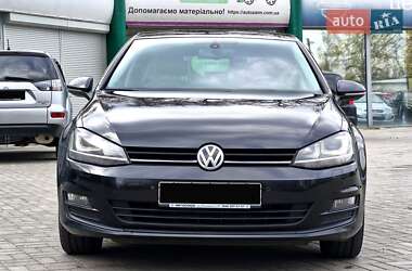 Хэтчбек Volkswagen Golf 2015 в 
