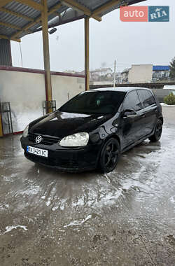 Хетчбек Volkswagen Golf 2003 в 