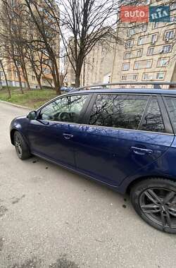Универсал Volkswagen Golf 2011 в 