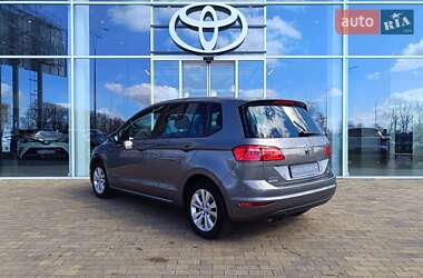 Хэтчбек Volkswagen Golf 2014 в 