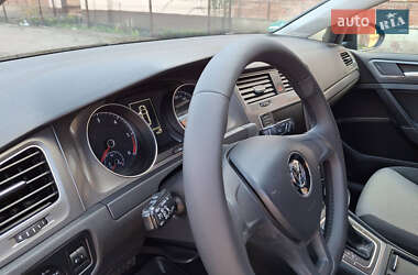 Универсал Volkswagen Golf 2015 в 
