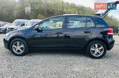 Хэтчбек Volkswagen Golf 2009 в 