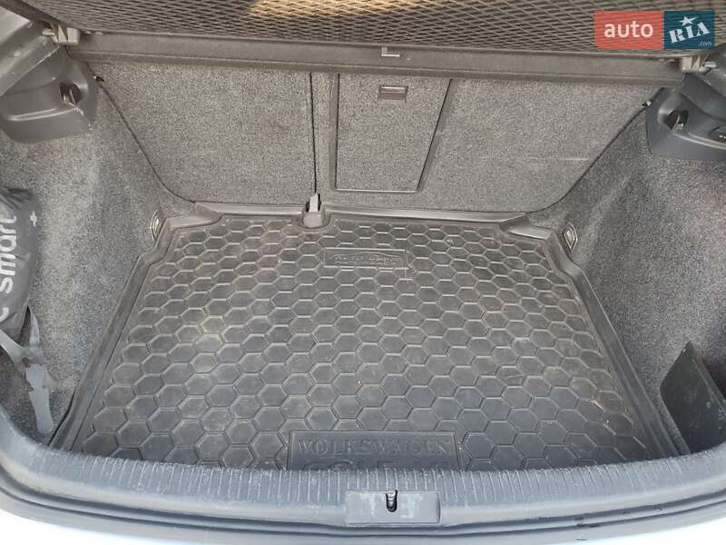 Хэтчбек Volkswagen Golf 2004 в Киеве фото 36 Хэтчбек Volkswagen Golf 2004 в Киеве