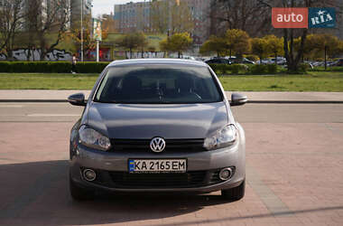 Хэтчбек Volkswagen Golf 2011 в 