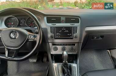 Универсал Volkswagen Golf 2015 в 