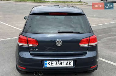 Хэтчбек Volkswagen Golf 2009 в 