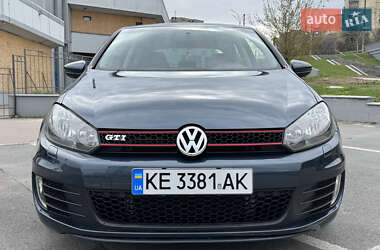 Хэтчбек Volkswagen Golf 2009 в 