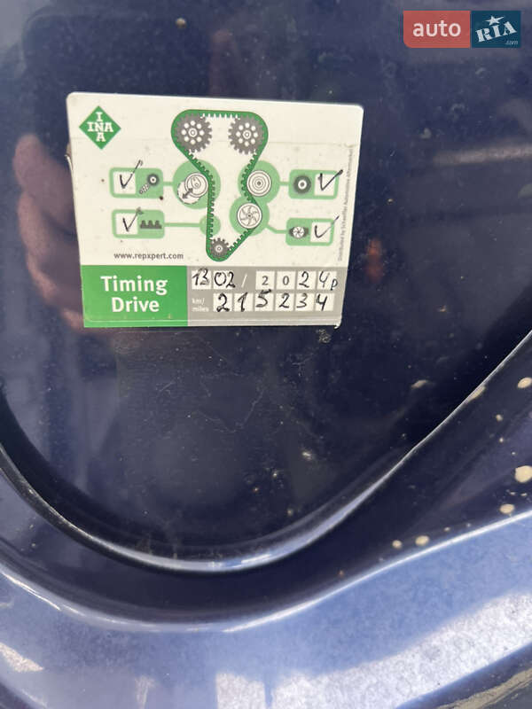 Хэтчбек Volkswagen Golf 2001 в Ужгороде
