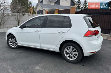 Хэтчбек Volkswagen Golf 2013 в 