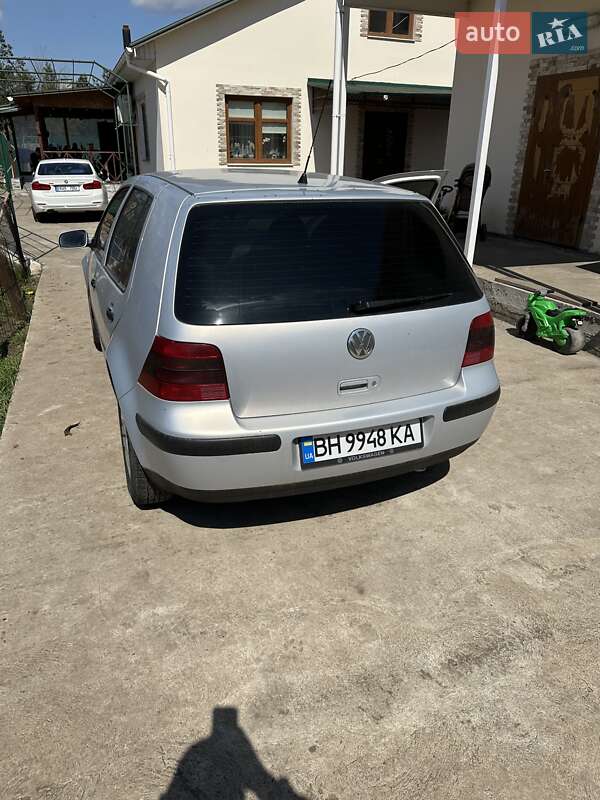 Хэтчбек Volkswagen Golf 2000 в Одессе