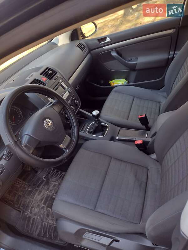 Хетчбек Volkswagen Golf 2007 в Рожище