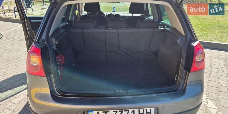 Хэтчбек Volkswagen Golf 2008 в Дубно