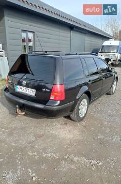 Универсал Volkswagen Golf 2002 в 