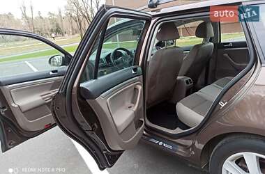 Универсал Volkswagen Golf 2011 в 