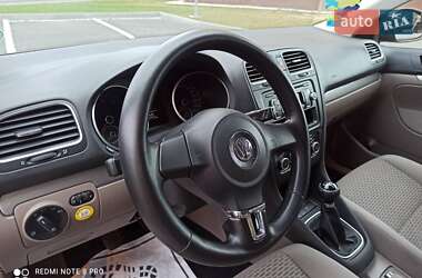 Универсал Volkswagen Golf 2011 в 