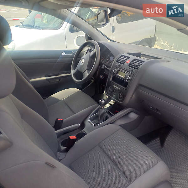 Хетчбек Volkswagen Golf 2008 в Старокостянтинові