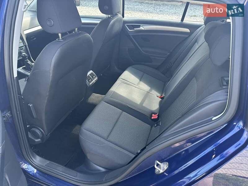 Универсал Volkswagen Golf 2018 в Кривом Роге