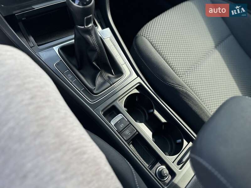 Универсал Volkswagen Golf 2018 в Кривом Роге