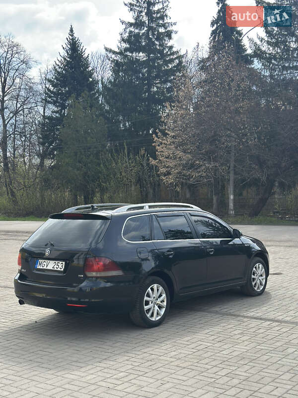 Универсал Volkswagen Golf 2011 в Славянске
