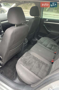 Универсал Volkswagen Golf 2011 в 
