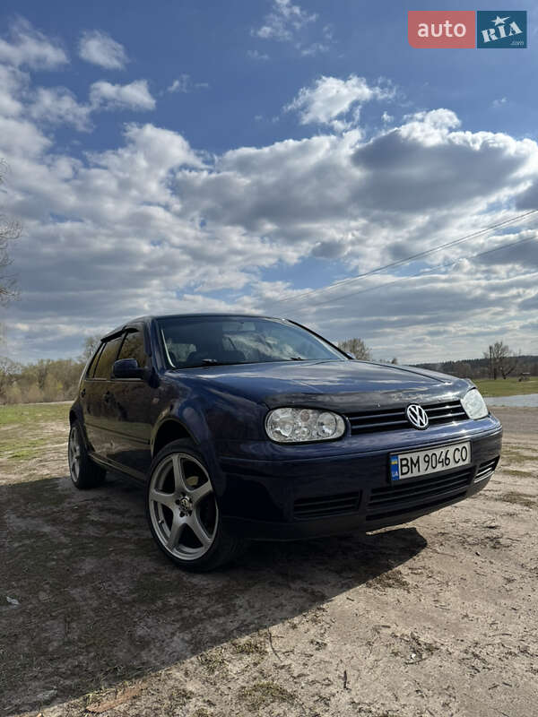 Volkswagen Golf 2003