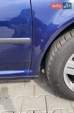 Универсал Volkswagen Golf 2001 в 