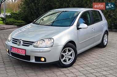 Хэтчбек Volkswagen Golf 2008 в 