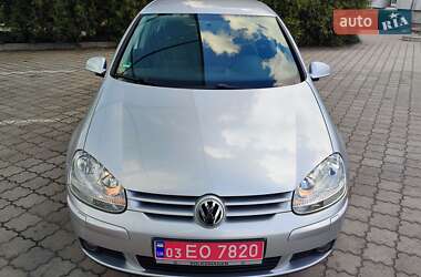 Хэтчбек Volkswagen Golf 2008 в 