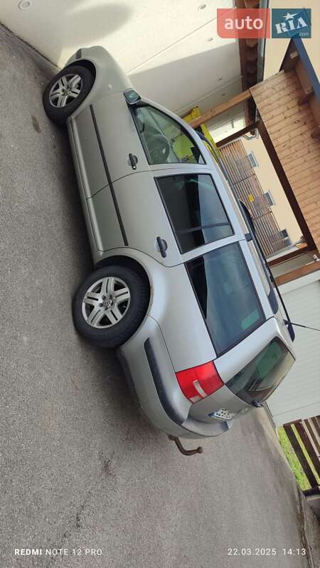 Volkswagen Golf 2003