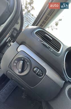 Универсал Volkswagen Golf 2009 в 