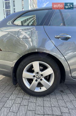 Универсал Volkswagen Golf 2009 в 