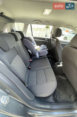 Универсал Volkswagen Golf 2009 в 
