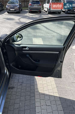 Универсал Volkswagen Golf 2009 в 