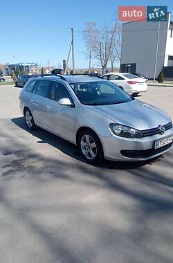 Універсал Volkswagen Golf 2010 в 